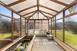 Photo 16- click for photo gallery